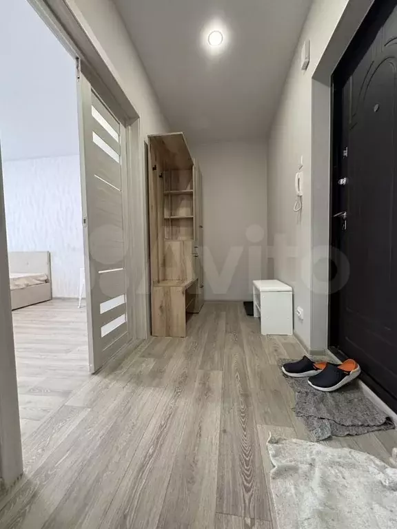 1-к. квартира, 40 м, 4/10 эт. - Фото 1
