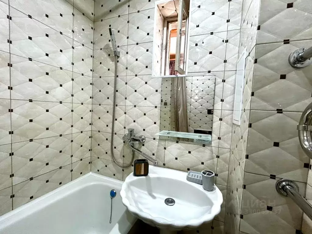 3-к кв. Краснодарский край, Сочи Адлер жилрайон, ул. Ленина, 10 (75.0 ... - Фото 2