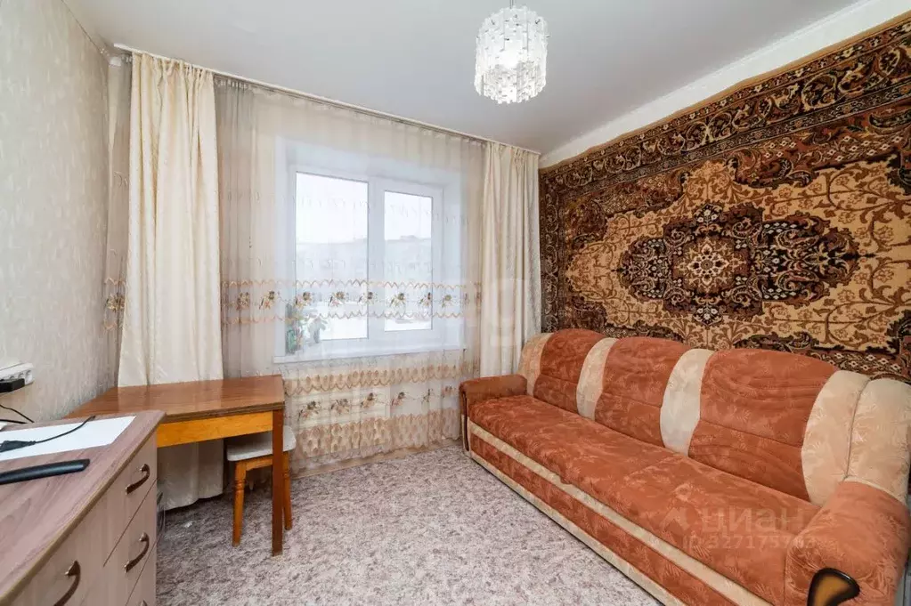 4-к кв. Курганская область, Курган Заозерный жилрайон, 6-й мкр, 7 ... - Фото 1