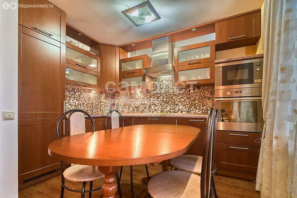 3-комнатная квартира: посёлок городского типа Селятино, 47 (77.4 м) - Фото 1