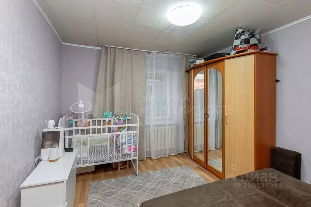 2-к кв. Тюменская область, Тюмень ул. Республики, 248 (33.1 м) - Фото 1