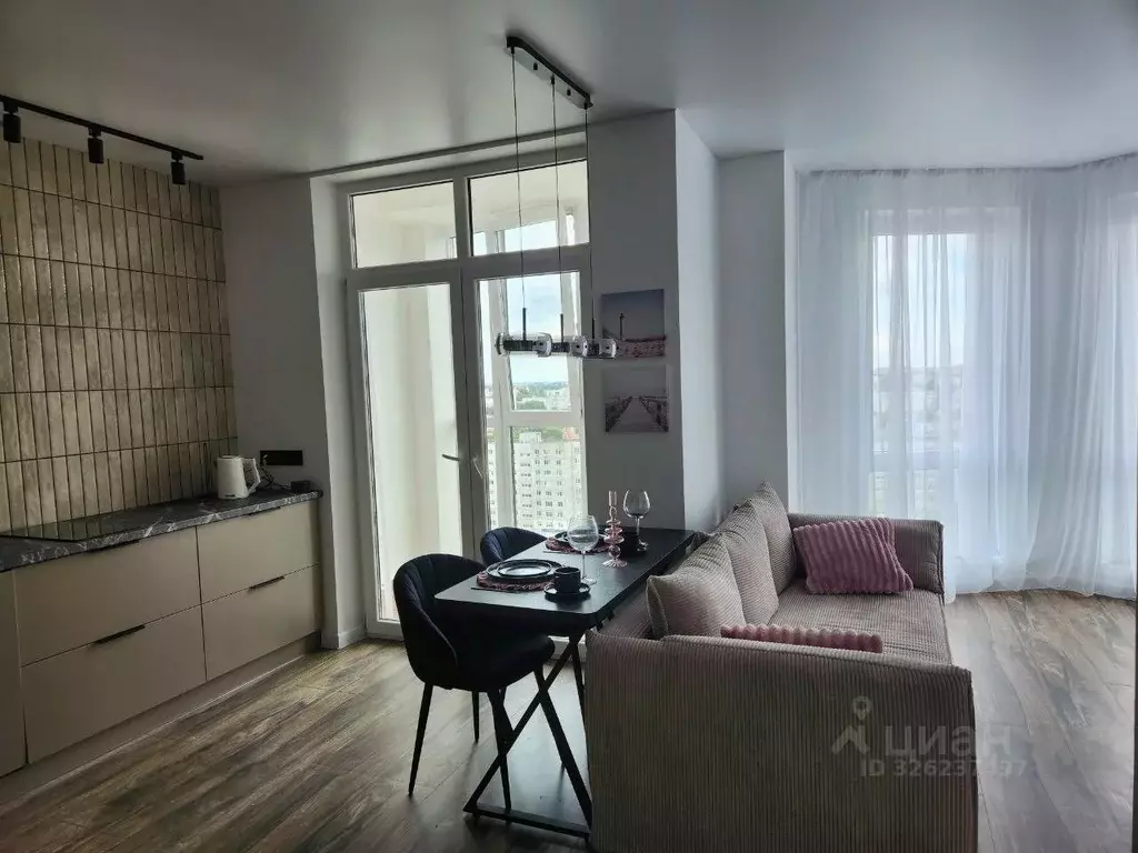 1-к кв. Калининградская область, Калининград ул. Гайдара, 90 (43.0 м) - Фото 1