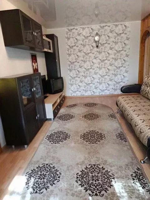 3-к кв. Оренбургская область, Орск просп. Мира, 17Б (56.0 м) - Фото 1