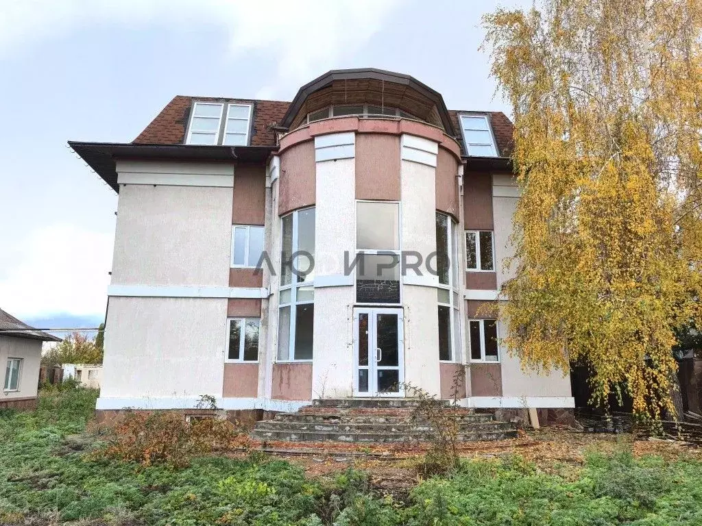 Дом в Саратовская область, Воскресенский район, Елшанское ... - Фото 1