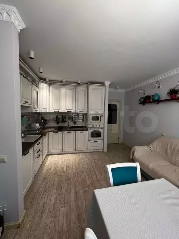3-к. квартира, 85 м, 1/9 эт. - Фото 0