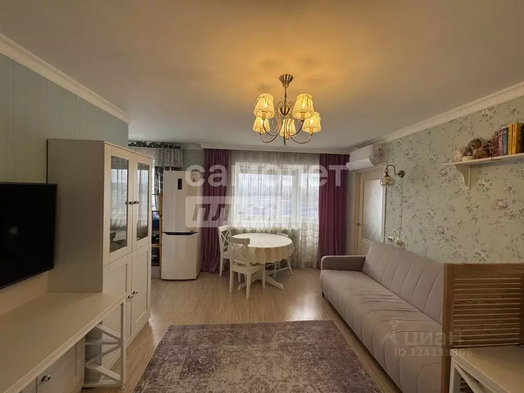 2-к кв. Алтайский край, Барнаул ул. Никитина, 74 (42.0 м) - Фото 1
