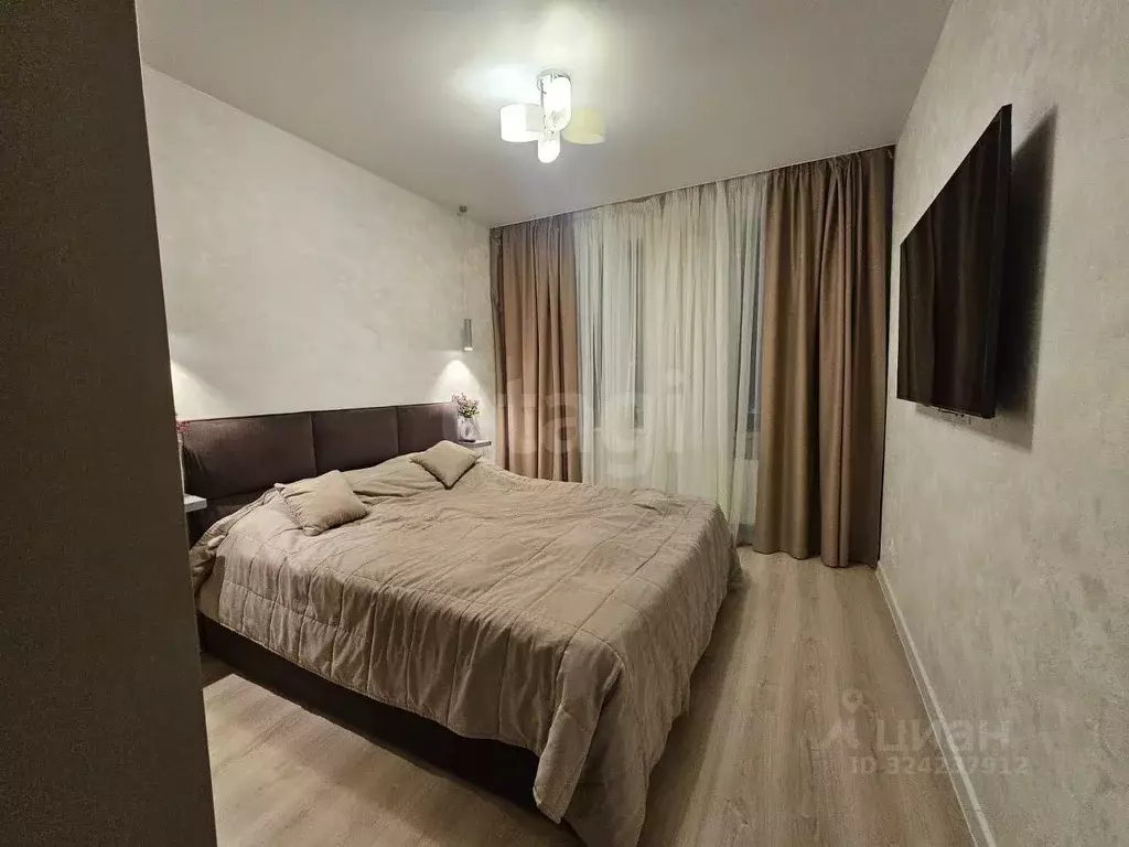 3-к кв. Свердловская область, Екатеринбург ул. Репина, 52 (90.0 м) - Фото 1