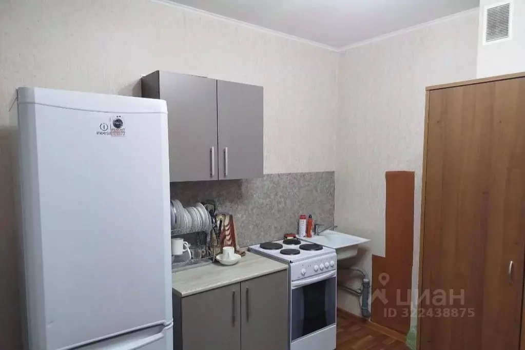 2-к кв. Курская область, Курск просп. Вячеслава Клыкова, 64 (59.0 м) - Фото 1