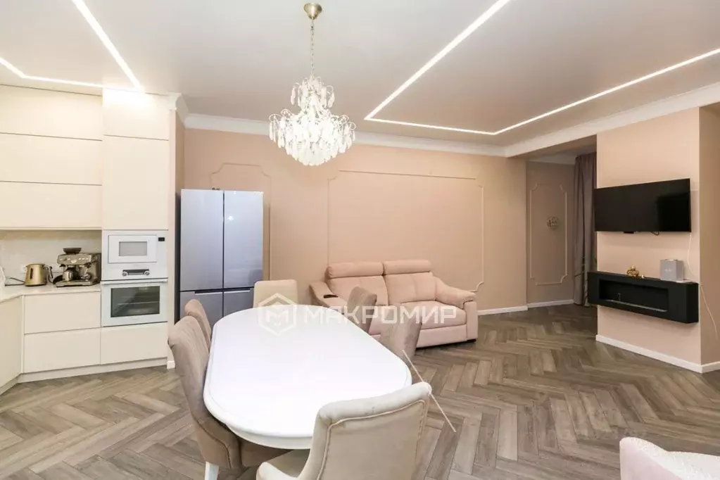 3-к кв. Ханты-Мансийский АО, Сургут Игоря Киртбая ул., 10/1 (142.5 м) - Фото 1