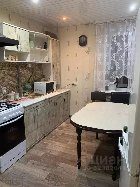 3-к кв. Тверская область, Бологое Заозерный мкр, 6 (70.0 м) - Фото 1