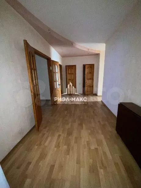 3-к. квартира, 109 м, 2/6 эт. - Фото 1