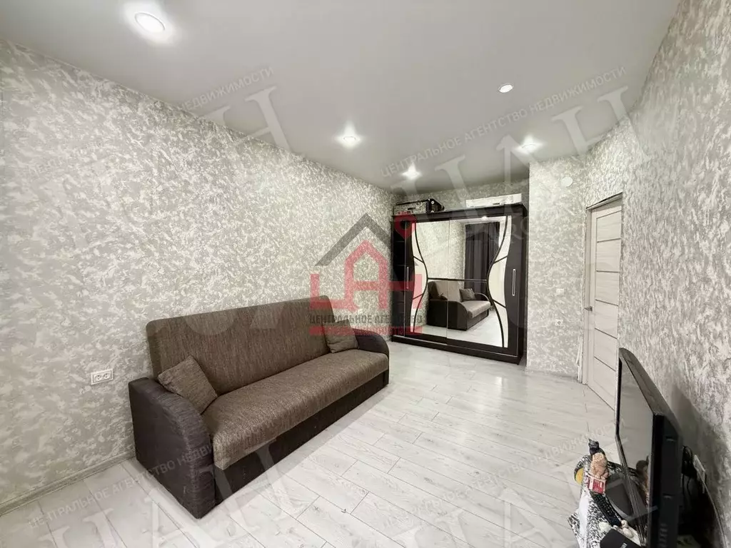 1-к. квартира, 37,5 м, 1/5 эт. - Фото 0
