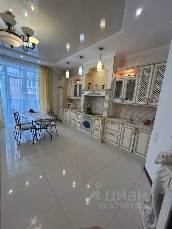 3-к кв. Нижегородская область, Нижний Новгород ул. Максима Горького, ... - Фото 1