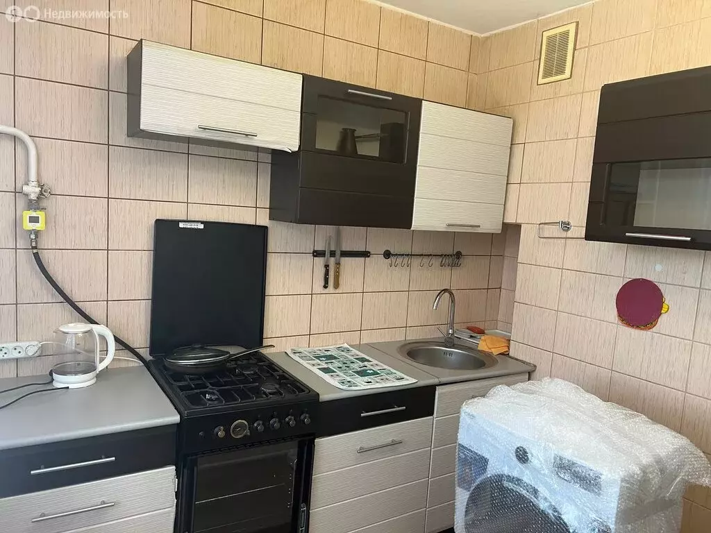 2-комнатная квартира: посёлок Кингисеппский, 8 (58 м) - Фото 2