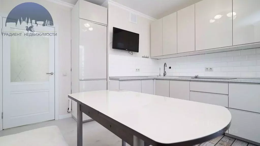 2-к кв. Татарстан, Казань ул. Родины, 24Г (54.0 м) - Фото 1