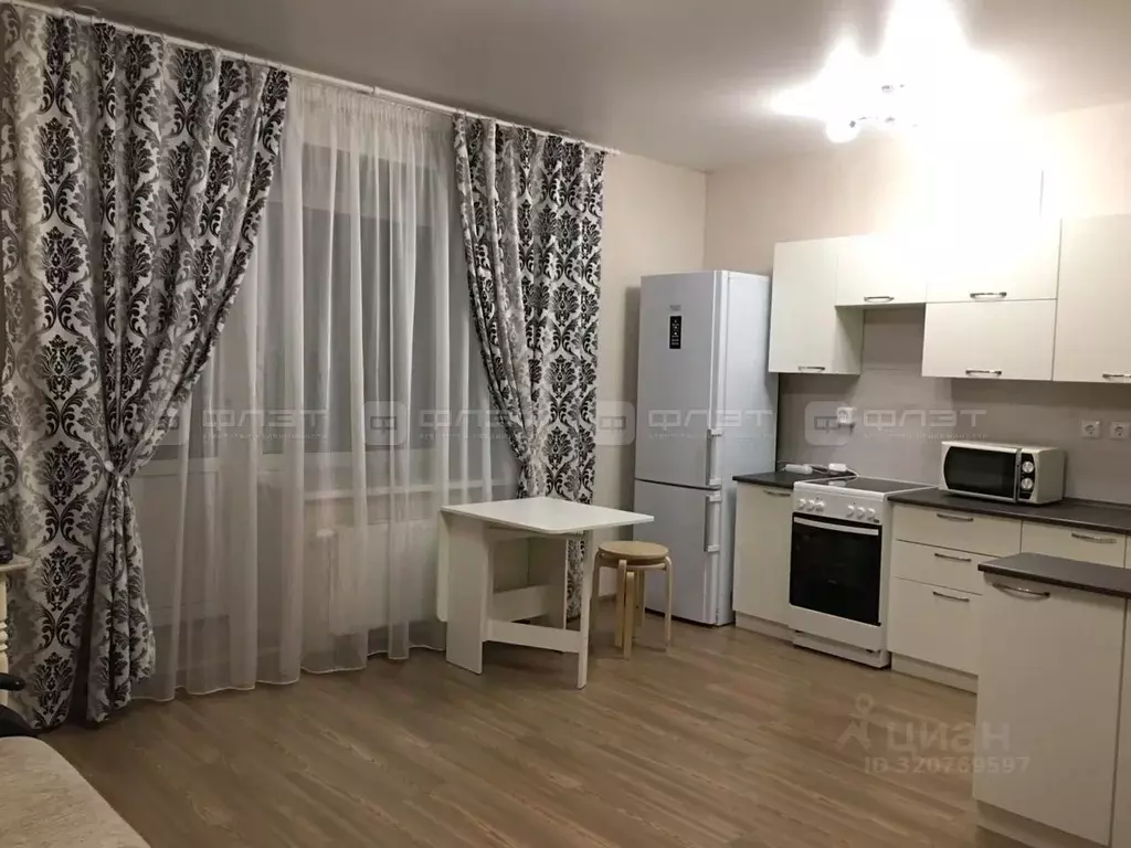 Студия Татарстан, Казань ул. Рауиса Гареева, 94 (29.1 м) - Фото 1