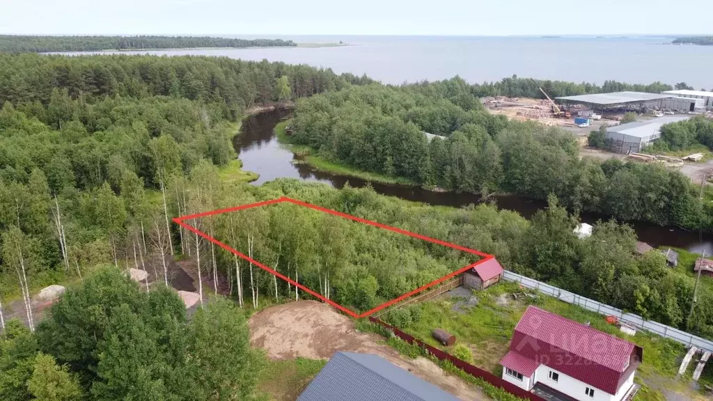 Участок в Карелия, Прионежский район, с. Деревянное  (15.0 сот.) - Фото 1
