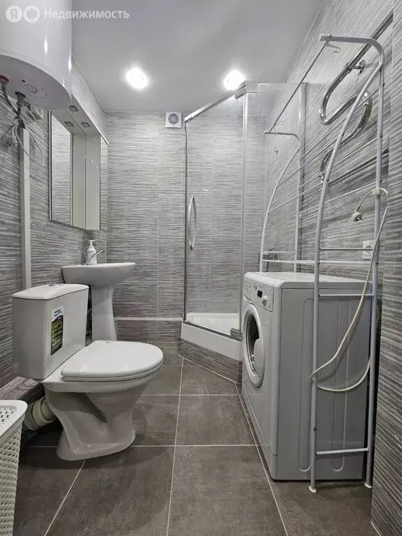 Квартира-студия: Новосибирск, Плющихинская улица, 1 (33 м) - Фото 1