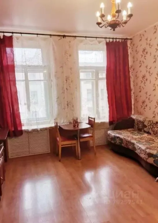 Комната Санкт-Петербург ул. Красного Курсанта, 11/1 - Фото 1