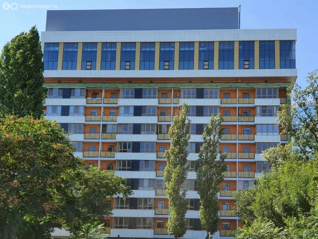 4-комнатная квартира: Ростов-на-Дону, Нахичевань, улица Каяни, 38 ... - Фото 1