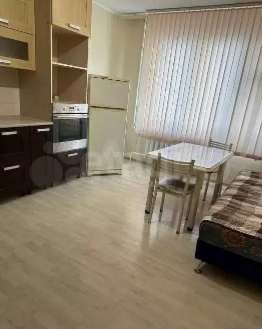 2-к. квартира, 70 м, 1/10 эт. - Фото 1