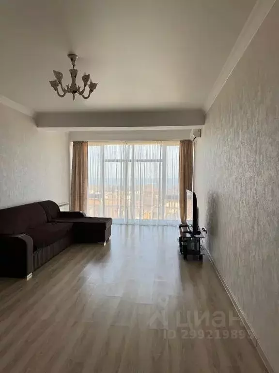 1-к кв. Дагестан, Каспийск ул. М. Халилова, 50 (65.0 м) - Фото 1