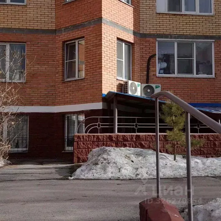 Помещение свободного назначения в Омская область, Омск бул. ... - Фото 1