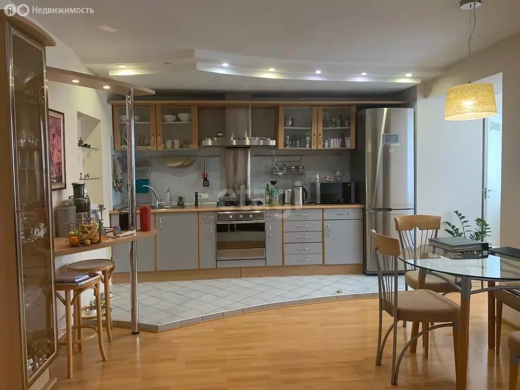 2-комнатная квартира: Пермь, улица Луначарского, 105 (82.4 м) - Фото 1