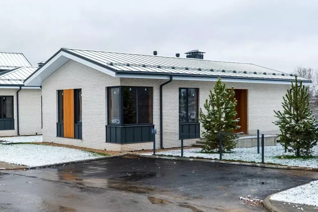 Коттедж в Московская область, Клин городской округ, д. Тиликтино  (90 ... - Фото 1