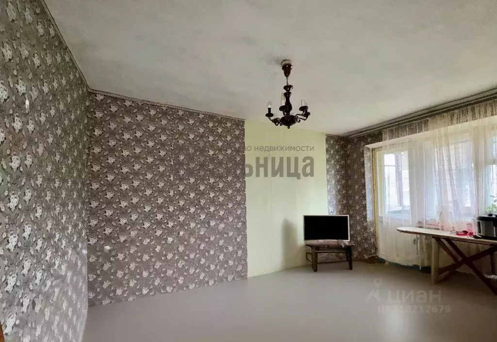 3-к кв. Волгоградская область, Волгоград ул. 7-й Гвардейской, 19А ... - Фото 0