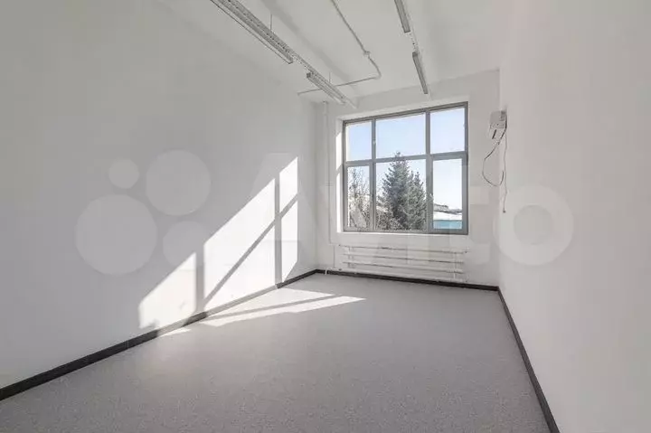 Светлый офис в новом БЦ, в ипотеку без пв, 22 м - Фото 0
