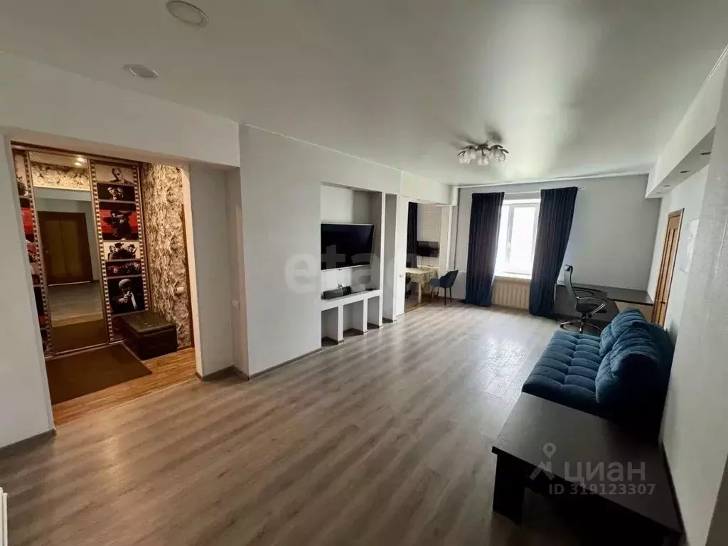 3-к кв. Пермский край, Пермь ул. Куйбышева, 38 (81.6 м) - Фото 0