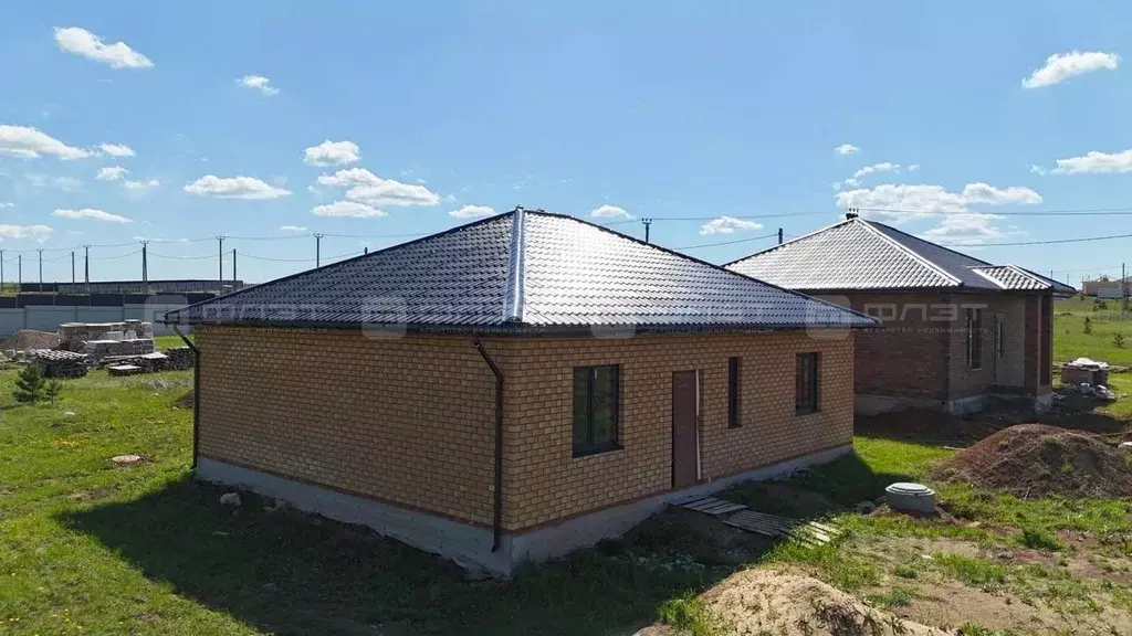 Дом в Татарстан, Тукаевский район, Малошильнинское с/пос, с. ... - Фото 2