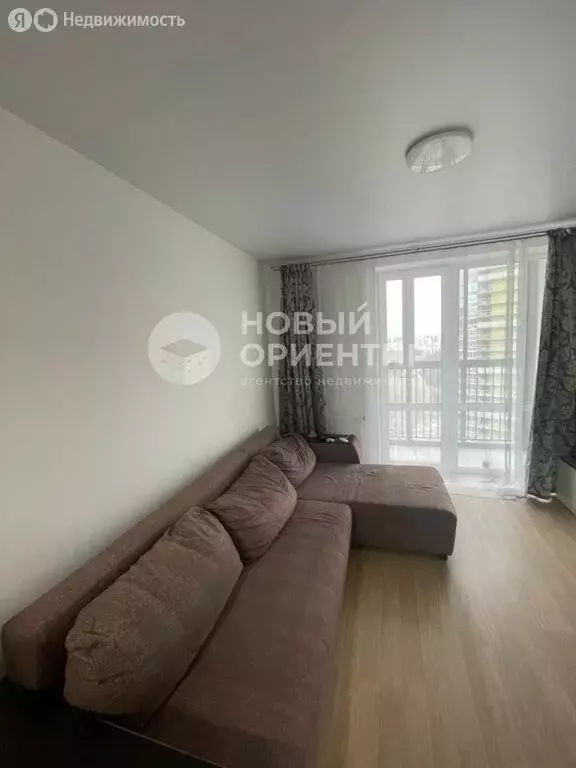 Квартира-студия: Екатеринбург, жилой район Уктус, микрорайон Светлый, ... - Фото 2