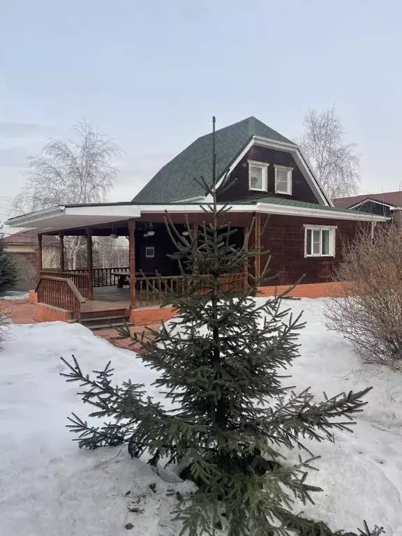 Дом в Иркутская область, Иркутск пл. Графа Сперанского (130 м) - Фото 1