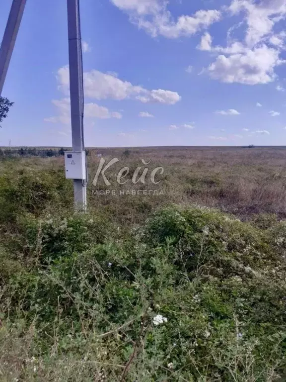 Участок в Крым, Кировский район, Журавское с/пос, с. Маковское ул. ... - Фото 1