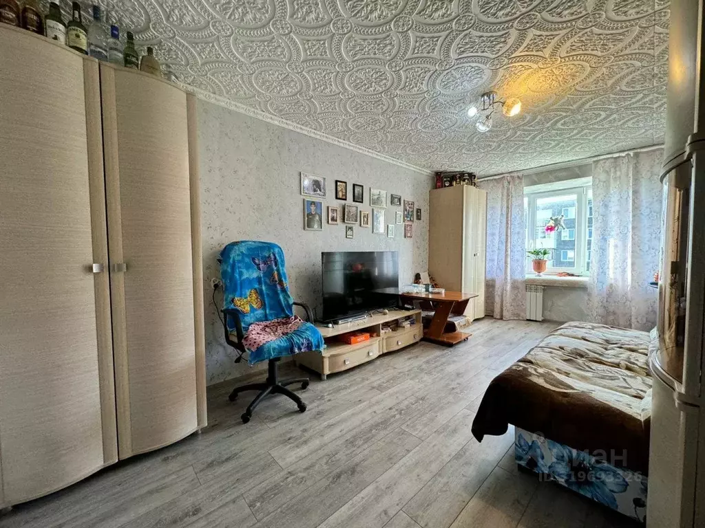 3-к кв. Свердловская область, Артемовский ул. Терешковой, 14 (58.3 м) - Фото 0