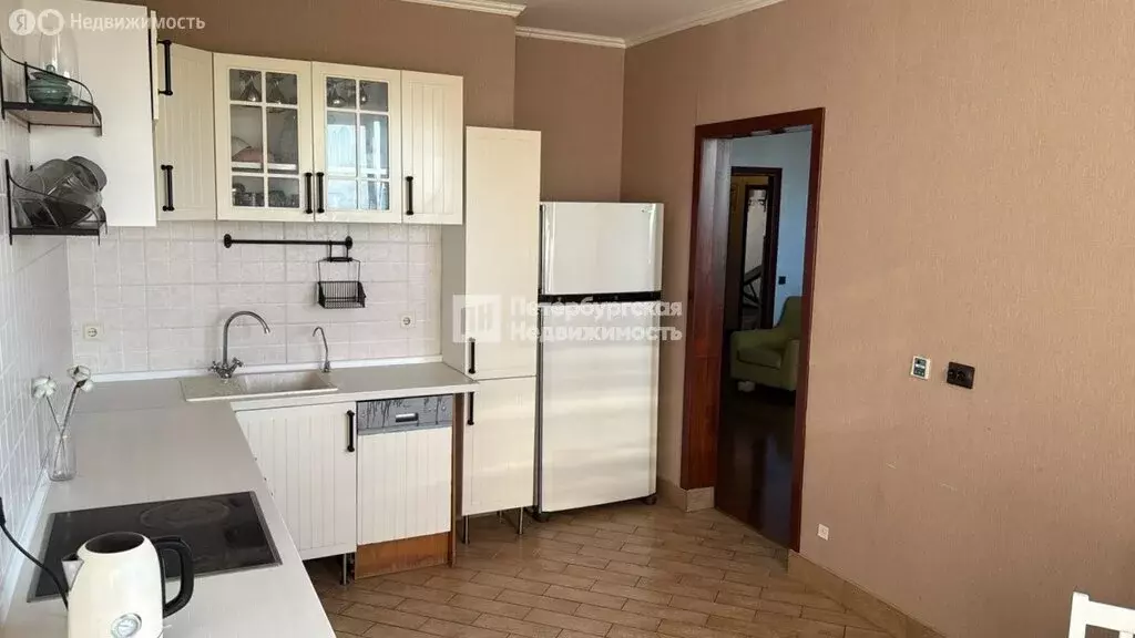 3-комнатная квартира: Санкт-Петербург, улица Ворошилова, 31к1 (84.2 м) - Фото 1