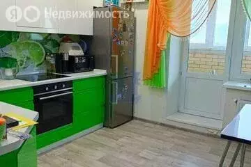 2-комнатная квартира: Чебоксары, улица Ленинского Комсомола, 23к1 ... - Фото 1
