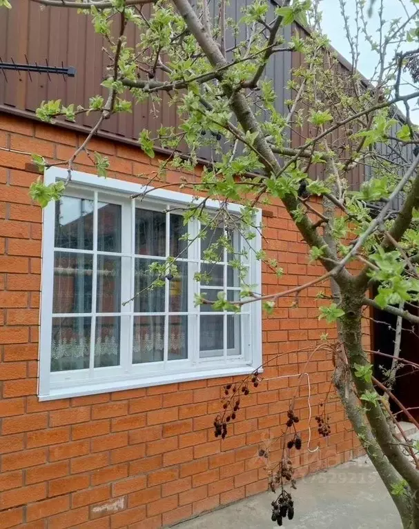 Дом в Краснодарский край, Тимашевск Заря мкр, ул. 3-я Линия, 48 (96 м) - Фото 0