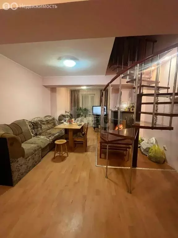 4-комнатная квартира: Улан-Удэ, улица Комарова, 25 (102 м) - Фото 1