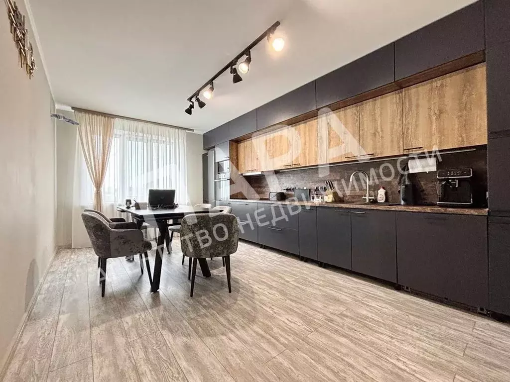 3-к кв. Самарская область, Самара Солнечная ул., 53 (114.7 м) - Фото 1