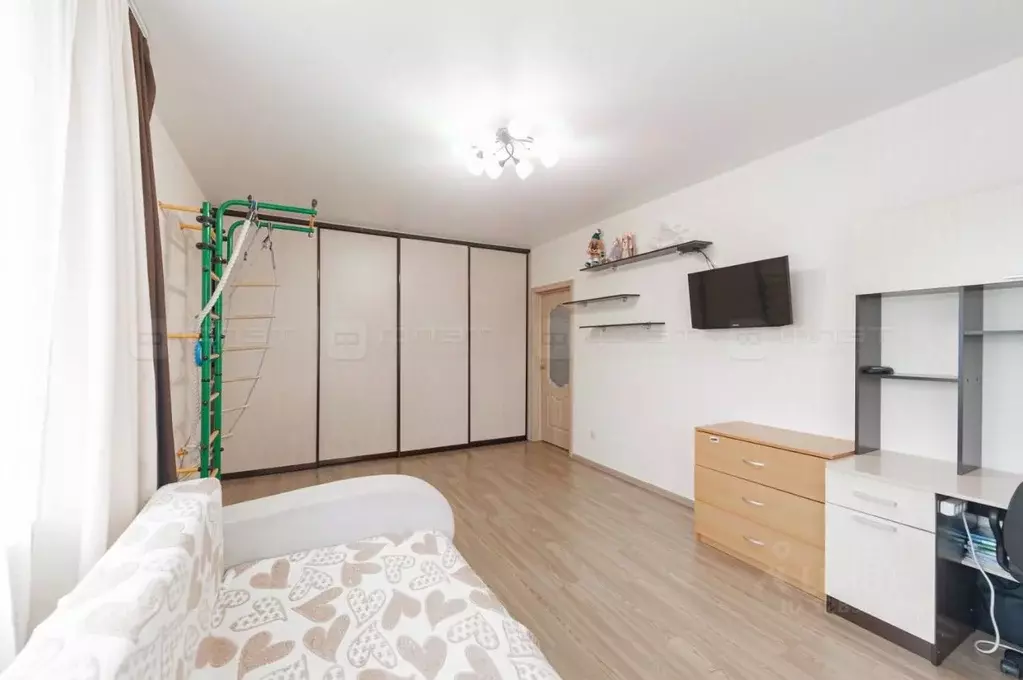 2-к кв. Татарстан, Казань ул. Рауиса Гареева, 94 (52.7 м) - Фото 1