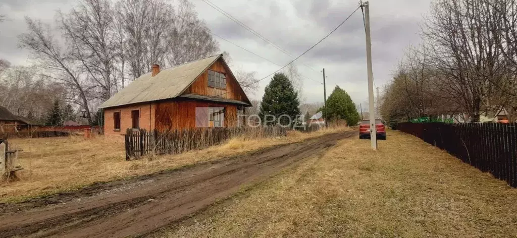 Дом в Новосибирская область, Ордынский район, с. Красный Яр ... - Фото 0