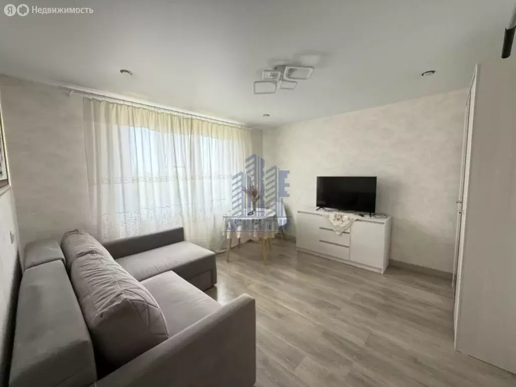 1-комнатная квартира: Чебоксары, улица Академика В.Н.Челомея, 9 (36 м) - Фото 1