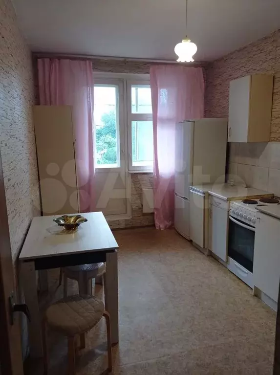 2-к. квартира, 60м, 2/14эт. - Фото 0