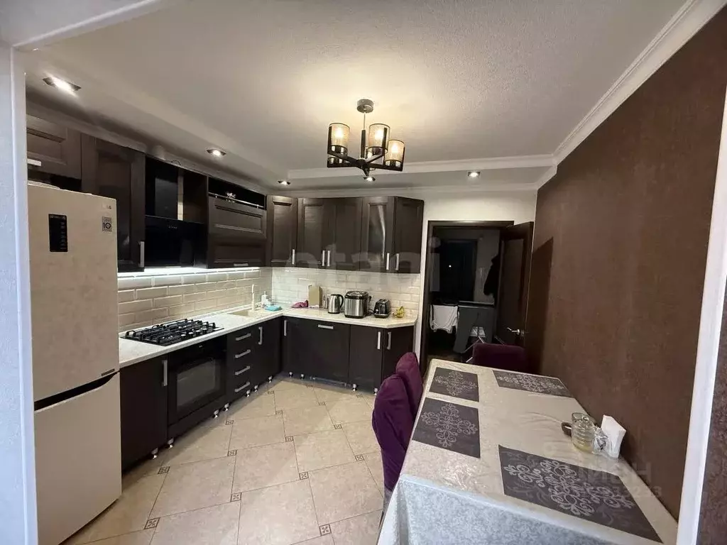 2-к кв. Северная Осетия, Владикавказ ул. Астана Кесаева, 42к1 (64.0 м) - Фото 1