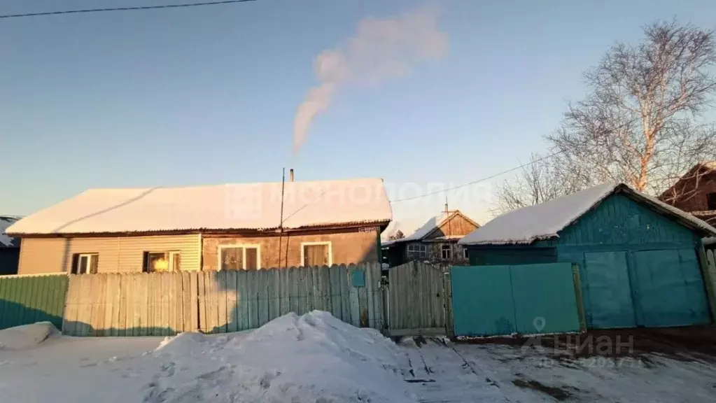 Дом в Амурская область, Белогорский муниципальный округ, с. Васильевка ... - Фото 1