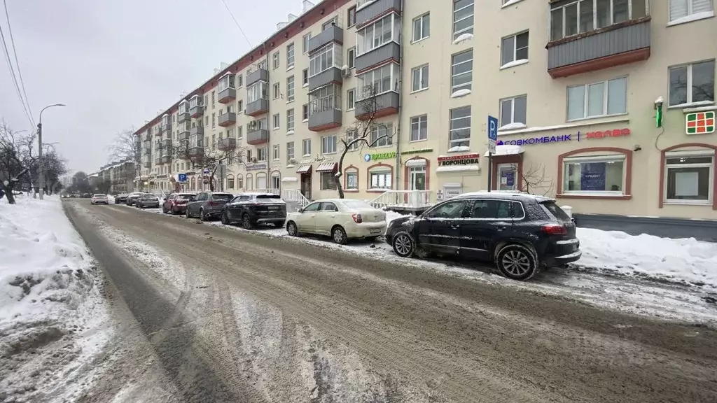 Помещение свободного назначения в Удмуртия, Ижевск ул. Лихвинцева, 46 ... - Фото 2