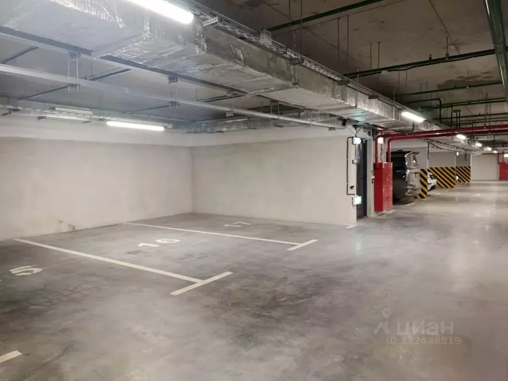 Гараж в Санкт-Петербург ул. Парфеновская, 6к1 (13 м) - Фото 1